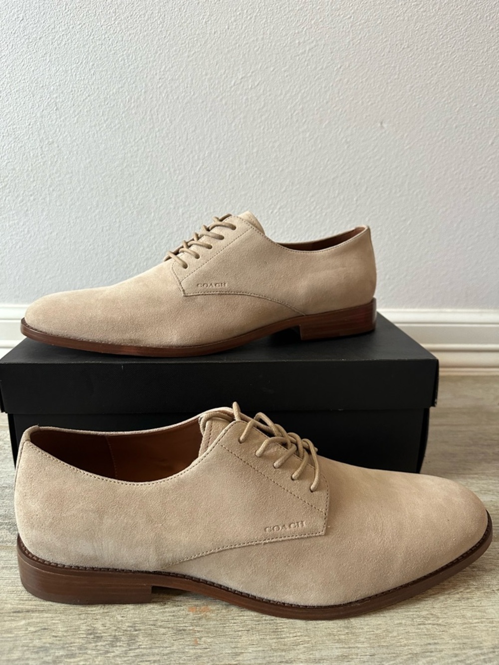 COACH Men’s Beige Suede Dress Shoes 👞 - Picture 3 of 10